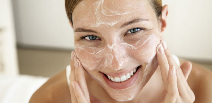 Best Anti Wrinkle Creams For Facial Creases